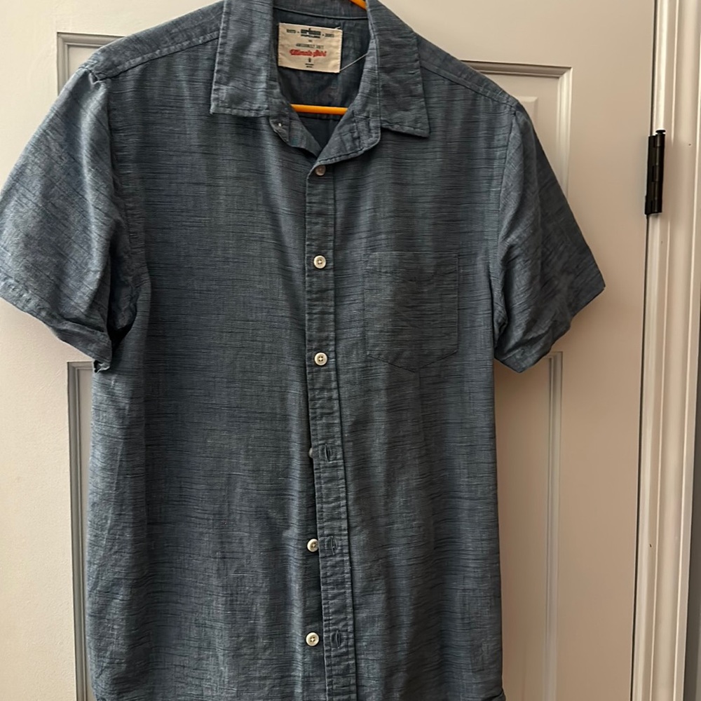 Urban Pipeline Short-Sleeve Button Down